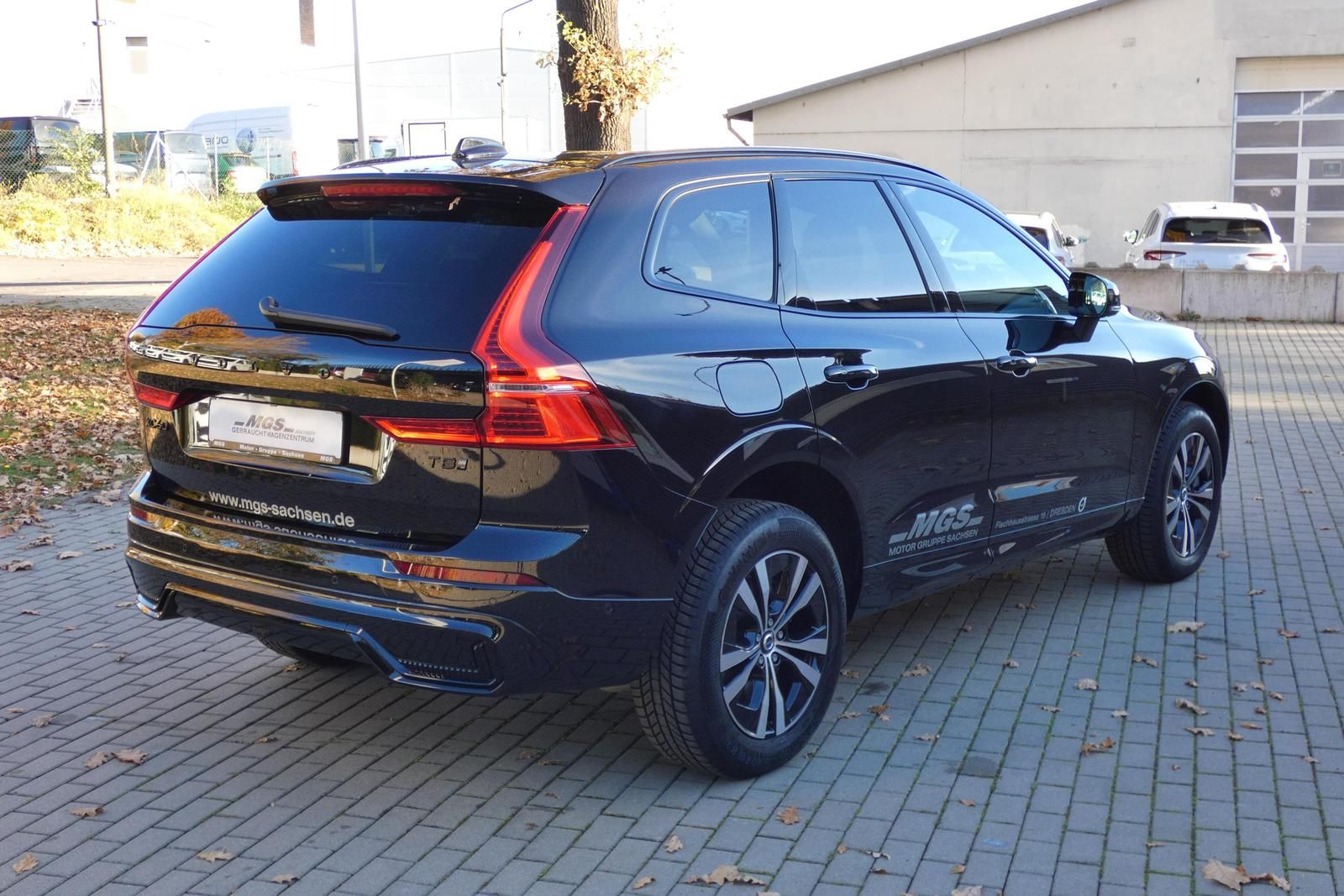 Volvo XC60 Ultra Black Edition Recharge Plug-In Hybrid