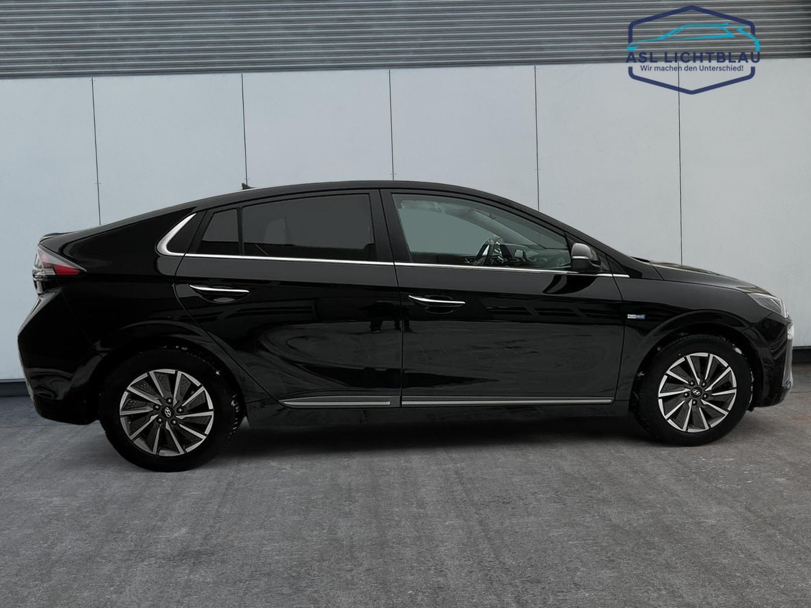Hyundai IONIQ Facelift Elektro PREMIUM-Paket - Samsaru's Car Outlet