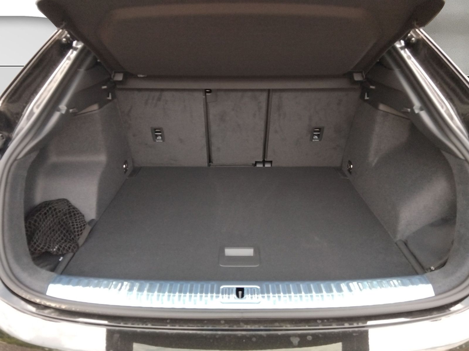 Audi Q3 Sportback 40TFSI DSG quattro S line - Samsaru's Car Outlet
