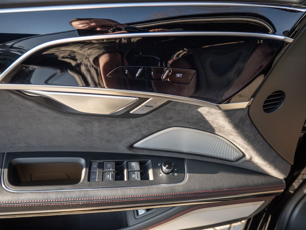 Audi A8 lang 60TFSI quattro - Samsaru's Car Outlet