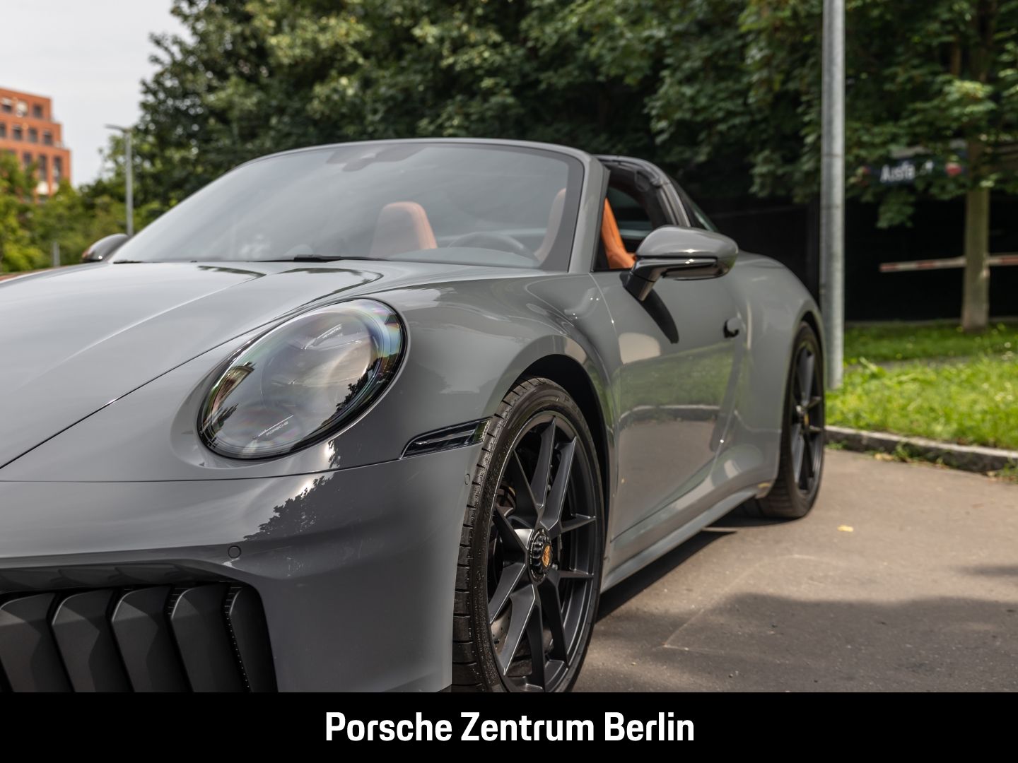 Porsche 992 911 Targa 4 GTS BOSE Sportabgasanlage LED