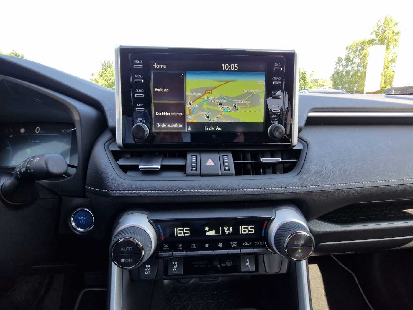 Toyota RAV4 Hybrid 4x2 - Samsaru's Car Outlet