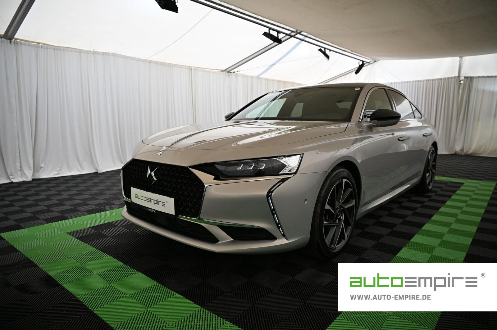 DS Automobiles DS9 1.6 E-Tense 250 RIVOLI+ UVP 68.000 EUR
