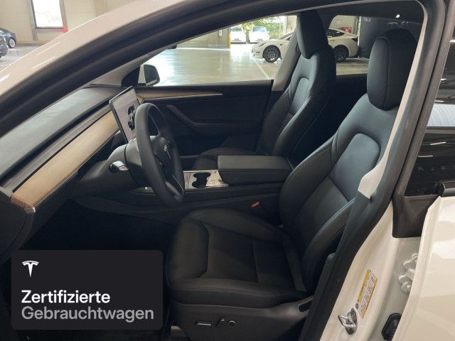 Tesla Model Y Rear-Wheel Drive