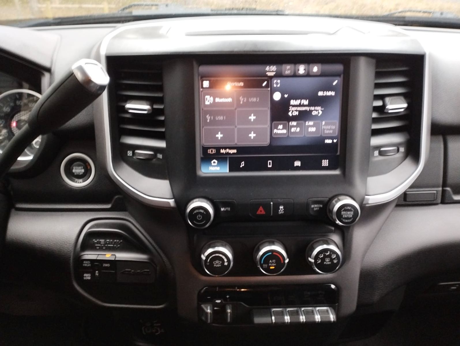 Dodge RAM 2500 MEGA CAB, 4X4, 6,7, 370KM LEDER