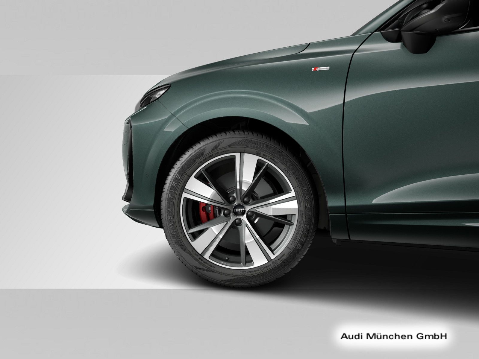 Audi Q3 TFSI qu. S tronic S line AHK/HuD/Navi+