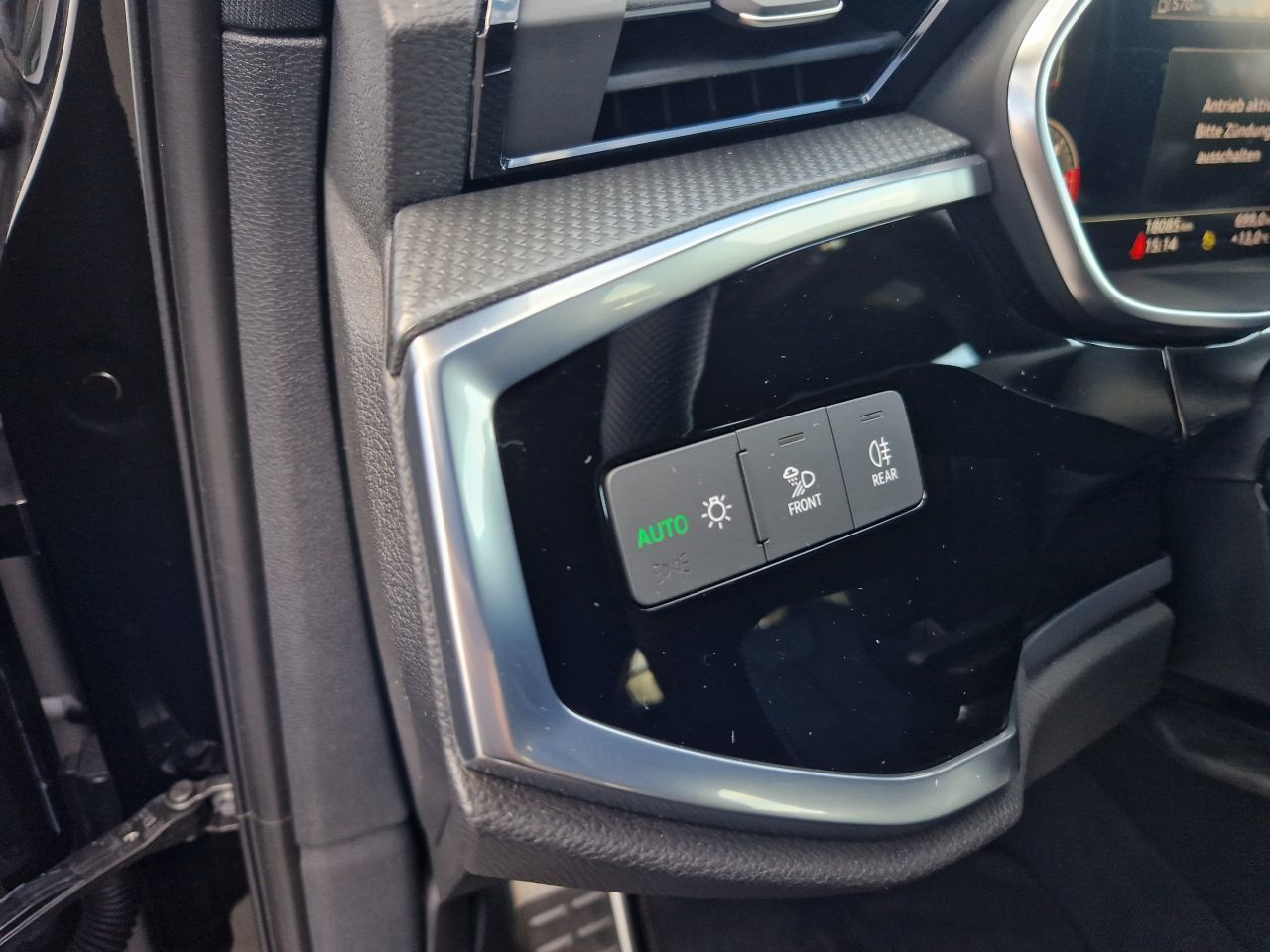 Audi Q3 40 TDI Sportback quattro S tronic S line - Samsaru's Car Outlet