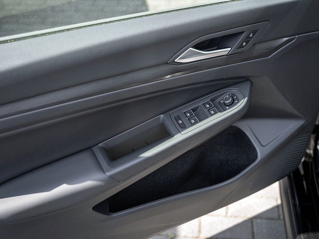 Volkswagen Golf VIII GTD 2.0 TDI AHK NAVI MATRIX SHZ KLIMA