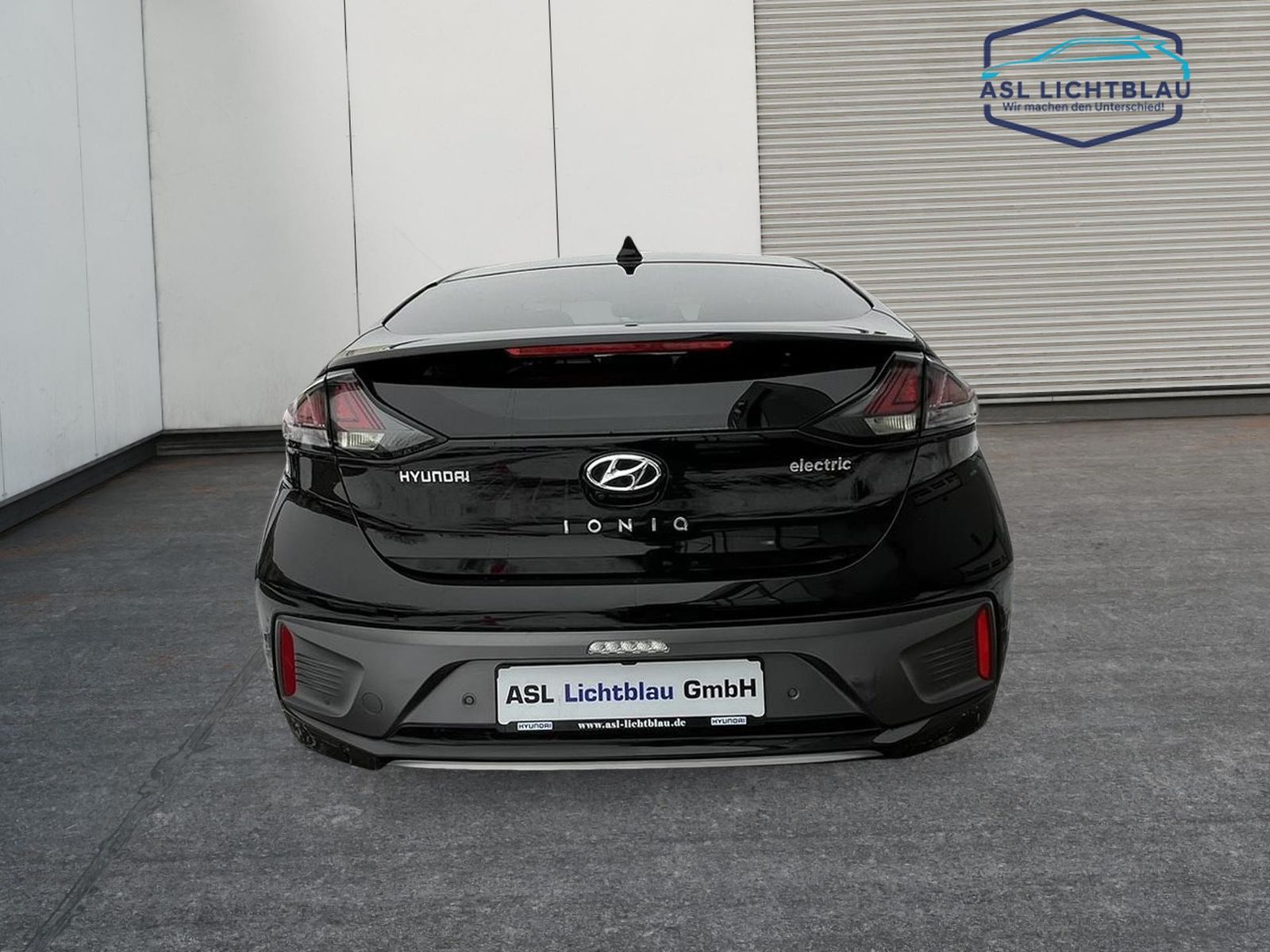 Hyundai IONIQ Facelift Elektro PREMIUM-Paket - Samsaru's Car Outlet