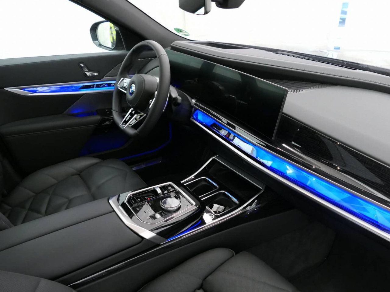 BMW 740dA xDr M SPORT SkyL,StHz,AHK,Lea.o.Anz.939,-
