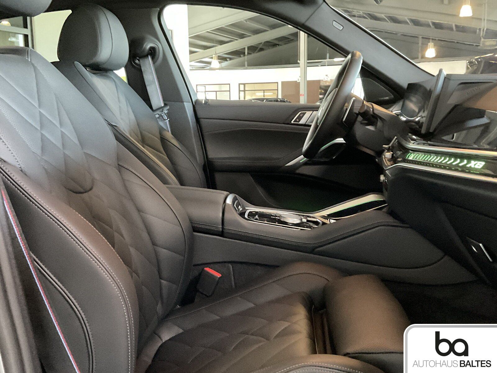 BMW X6 xDrive 30d M Sport 22"/Pano/HK/DrivPro/Luft/A
