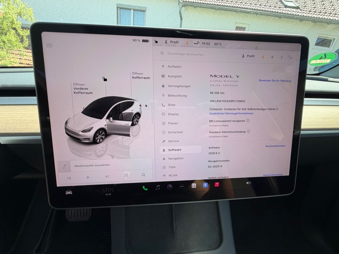 Tesla Model Y Long Range AWD AHK | Enhanced Autopilot