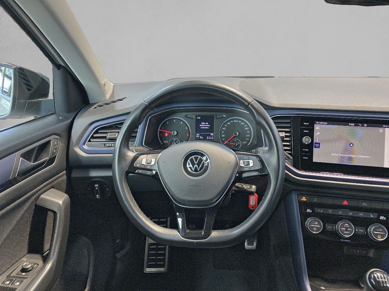 Volkswagen T-Roc Style - Samsaru's Car Outlet