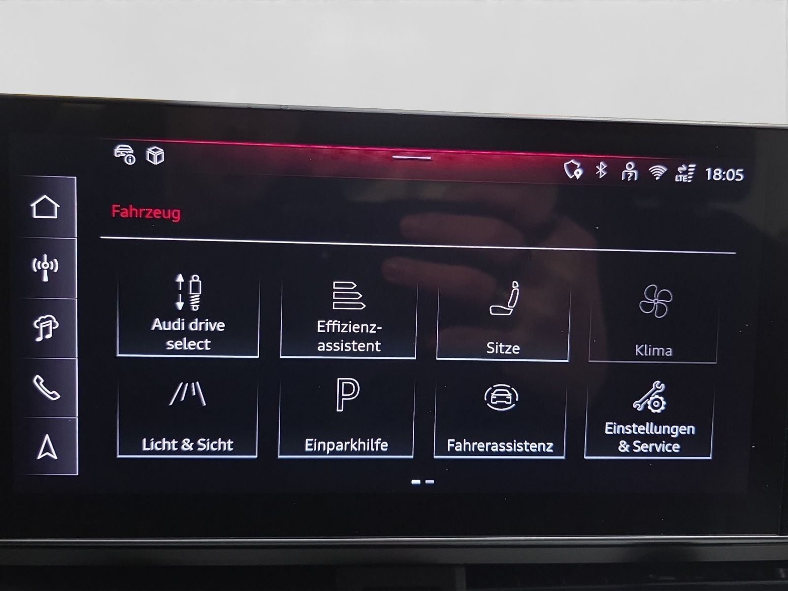 Audi A4 Avant 40 TFSI Q 2 x S LINE AHK MATRIX-LED LM1