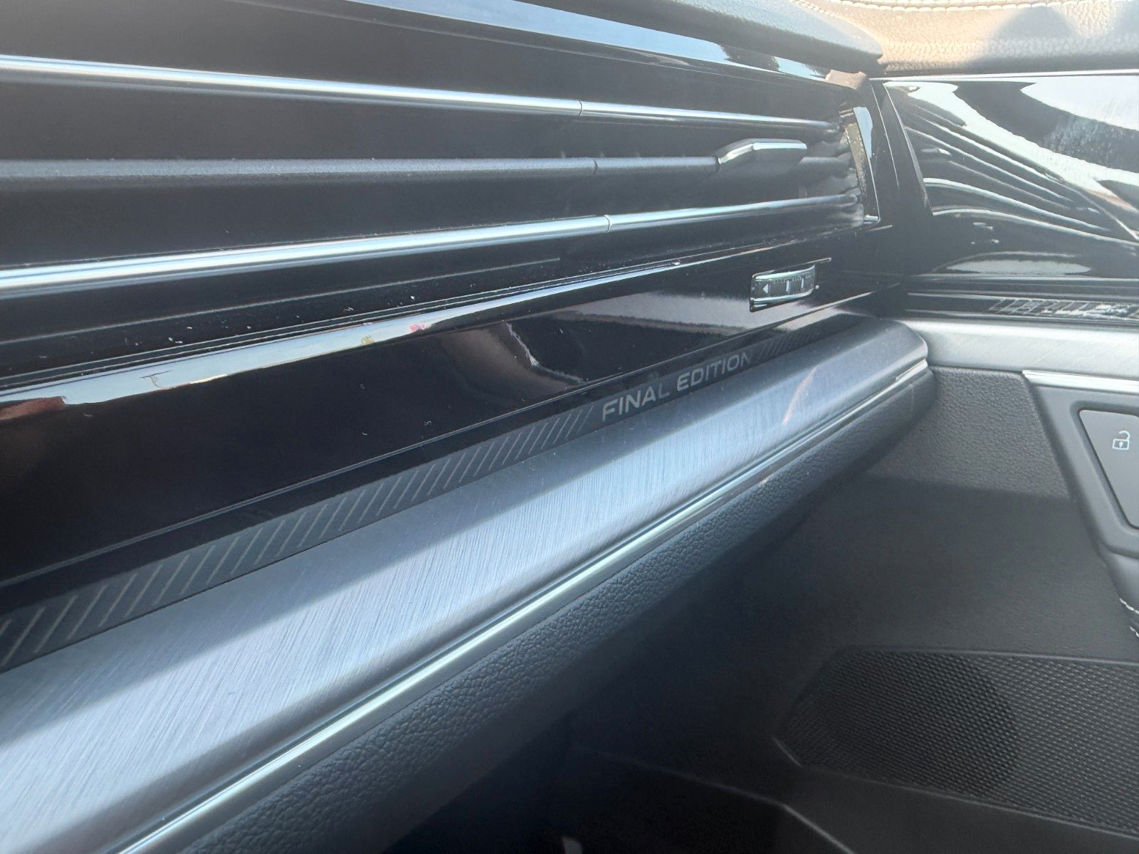 Volkswagen Touareg 3.0 TDI 4Motio R-Line/FINAL EDITION/VOLL