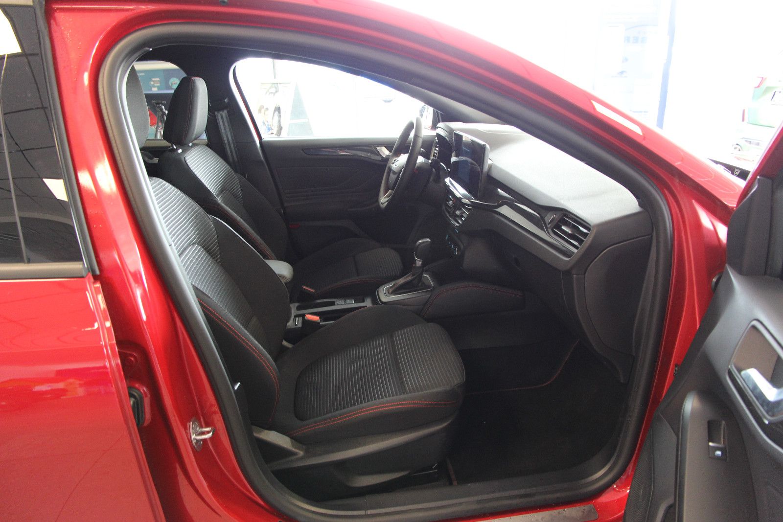 Ford Focus Turnier ST-Line X 18"ALU/KONTRAST/LED/ACC