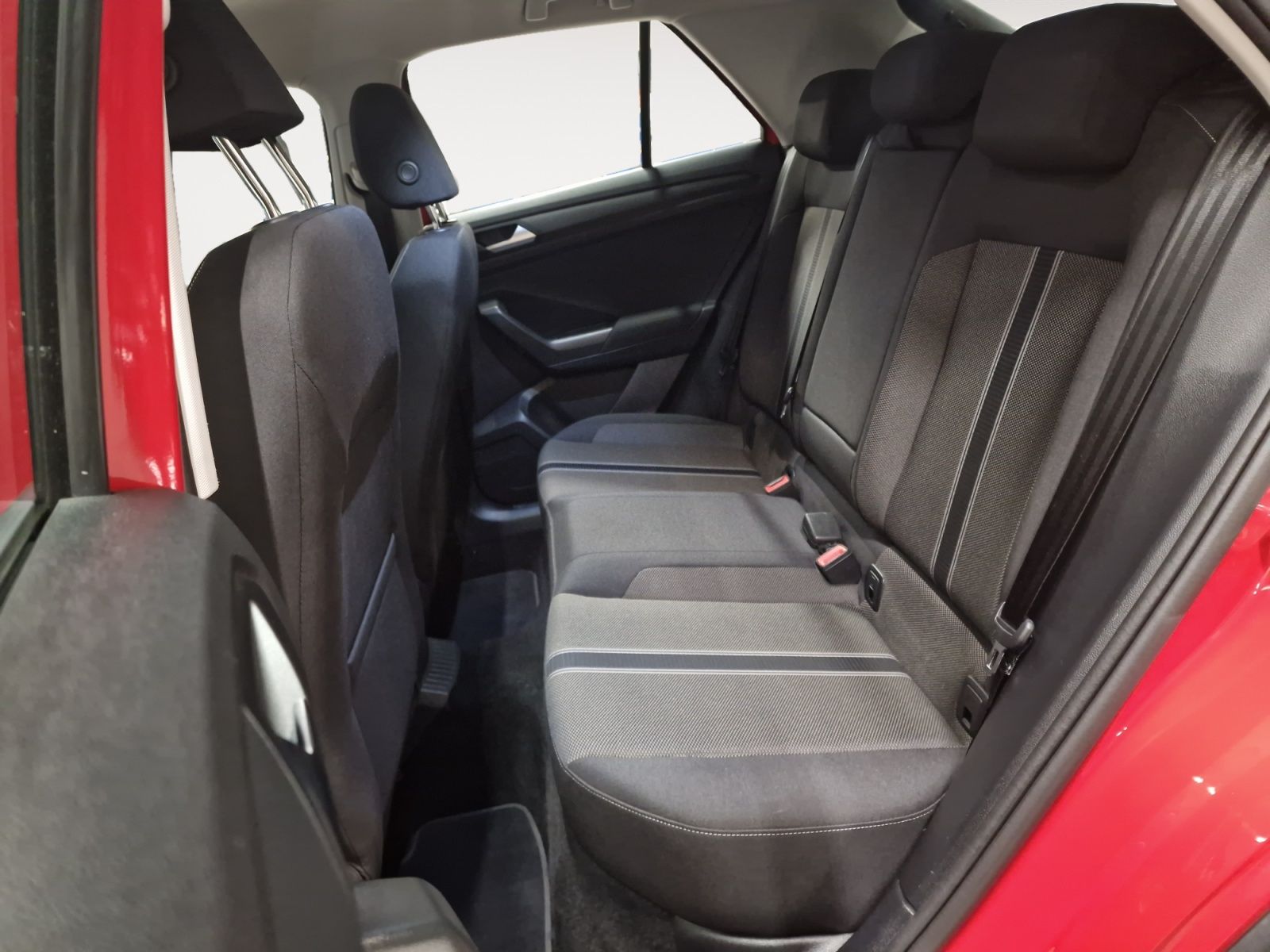 Volkswagen T-Roc 1.0 TSI Style - Samsaru's Car Outlet