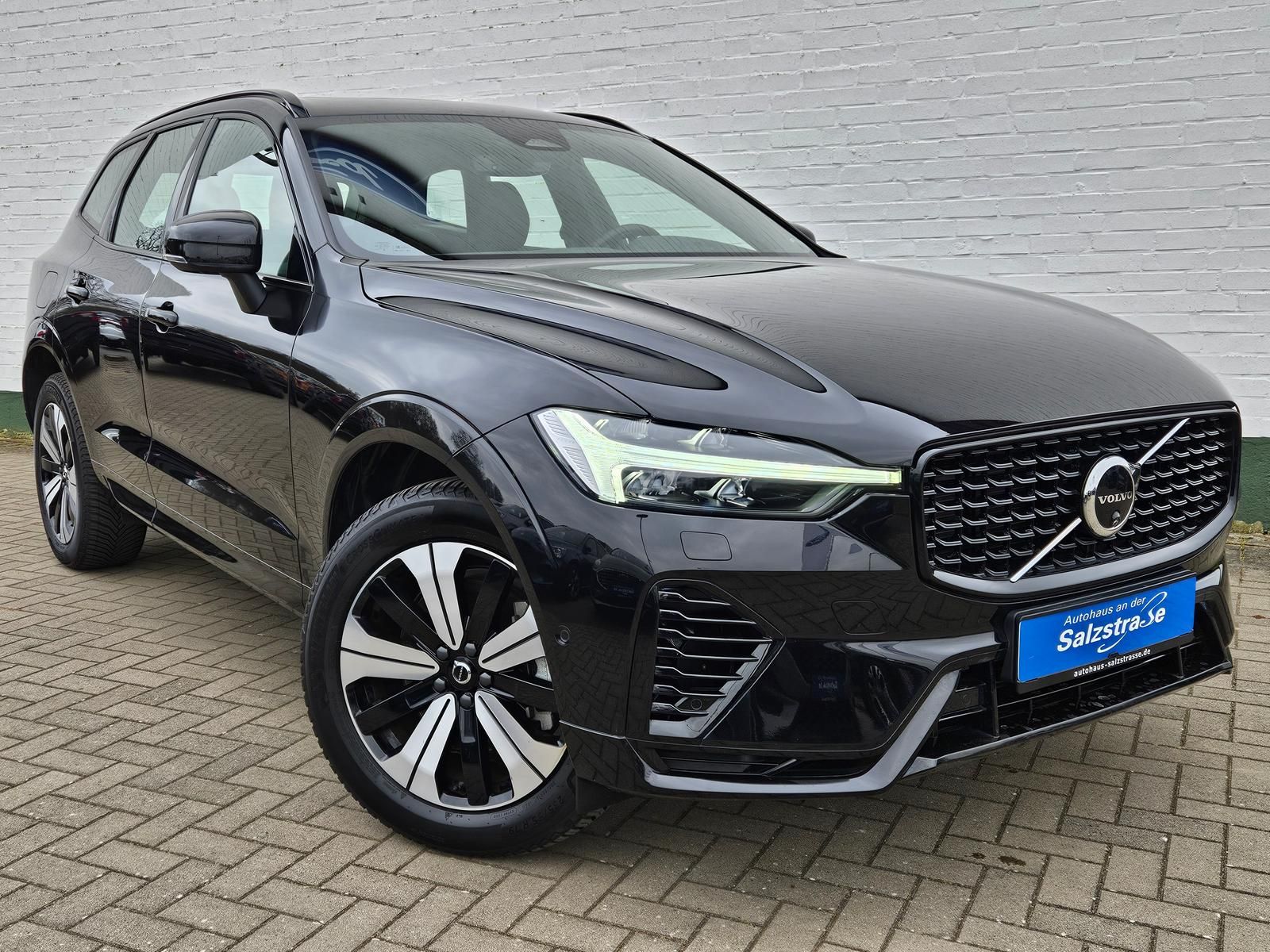Volvo XC60 T6 AWD Plus Dark*AHK*ACC*Panorama*360*