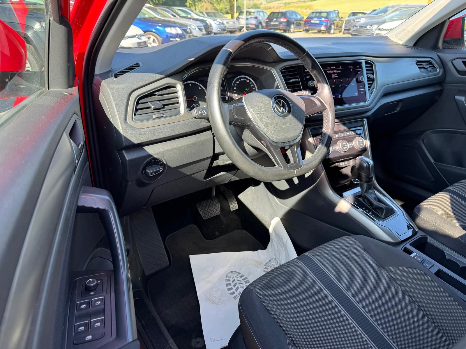 Volkswagen T-Roc 2.0 TDI Style - Samsaru's Car Outlet