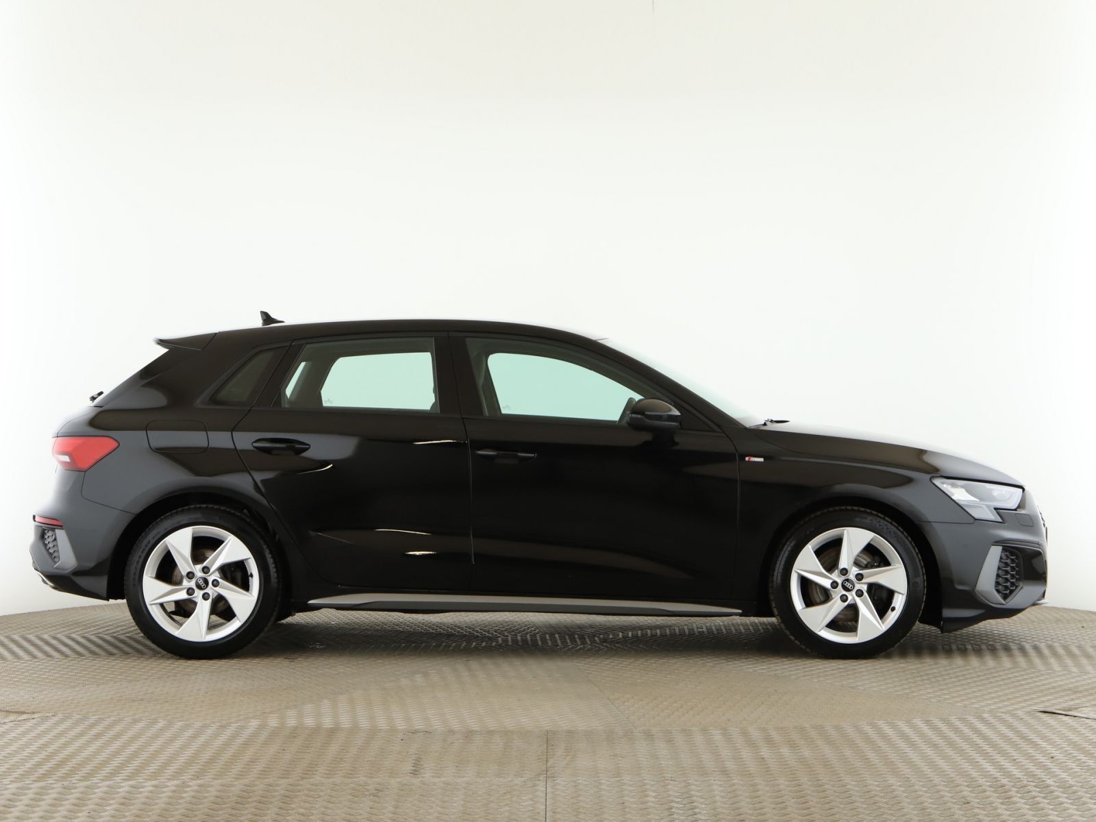 Audi A3 Sportback 35 TFSI S line *LED*PDC*MMI-Plus*