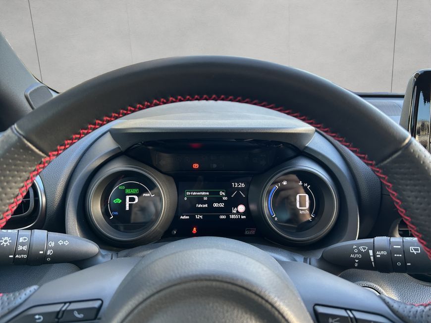 Toyota Yaris Hybrid 1.5 VVT-i GR SPORT