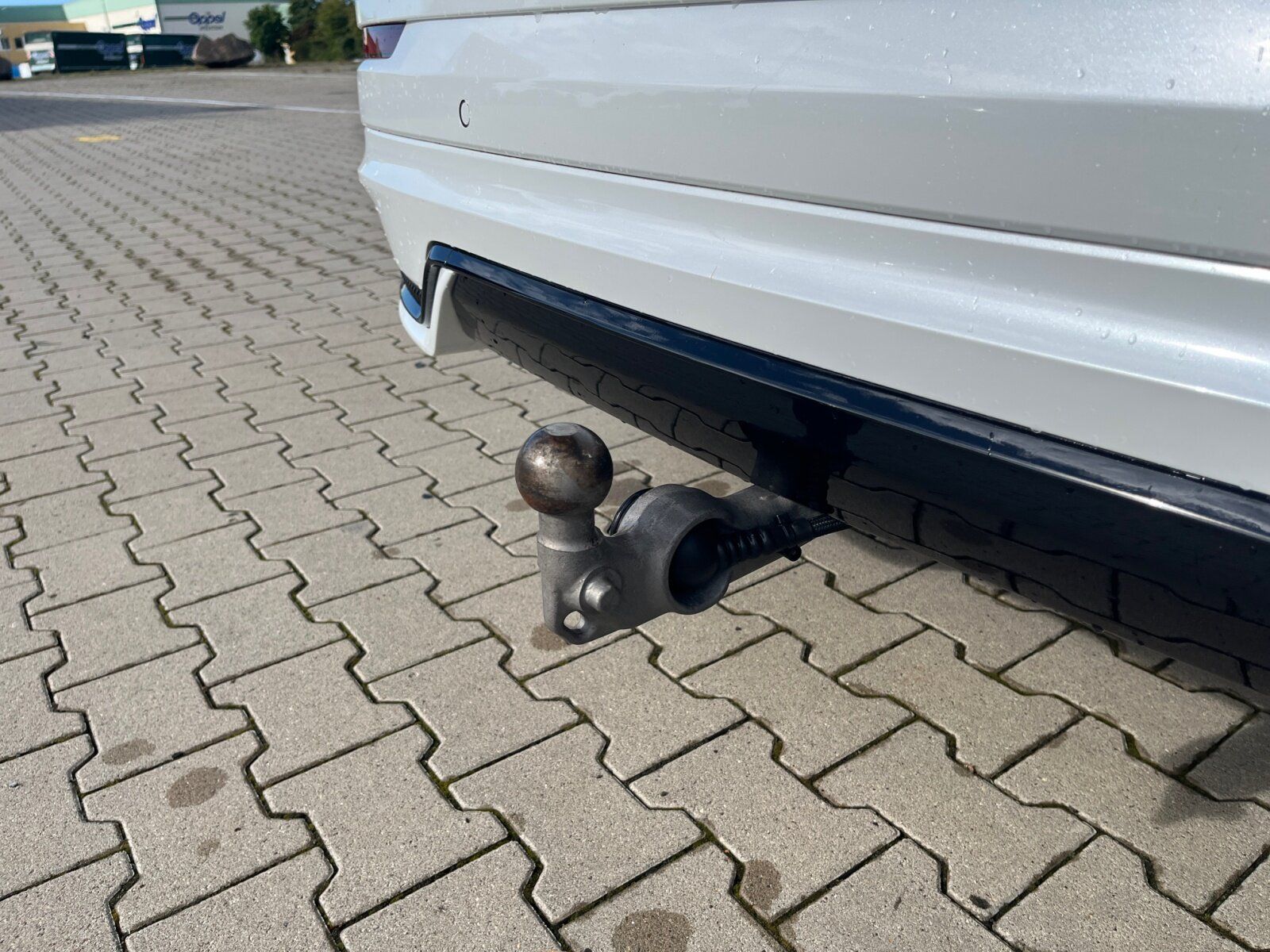 Volvo XC 60 T8 AWD Ultra Dark (EURO 6d) NAVI+SITZH+LED