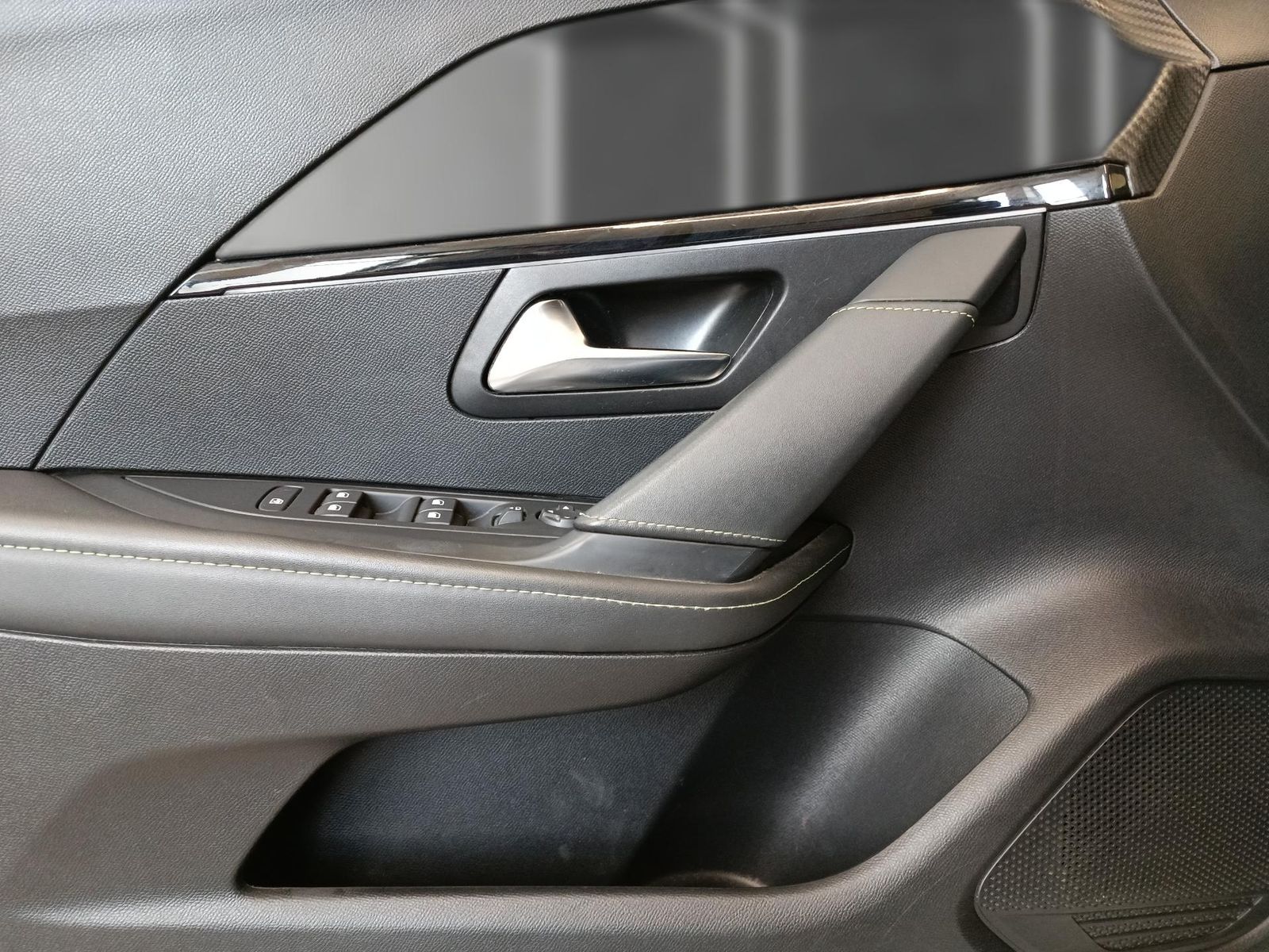 Peugeot 208 1.2 Pure Tech GT - Samsaru's Car Outlet