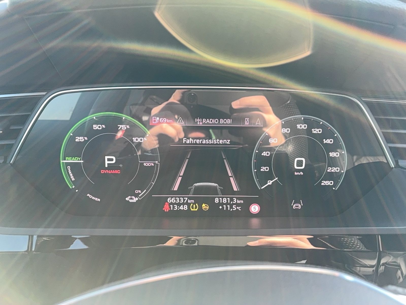 Audi e-tron Sportback S line 55 qu. N-Sicht HUD 21