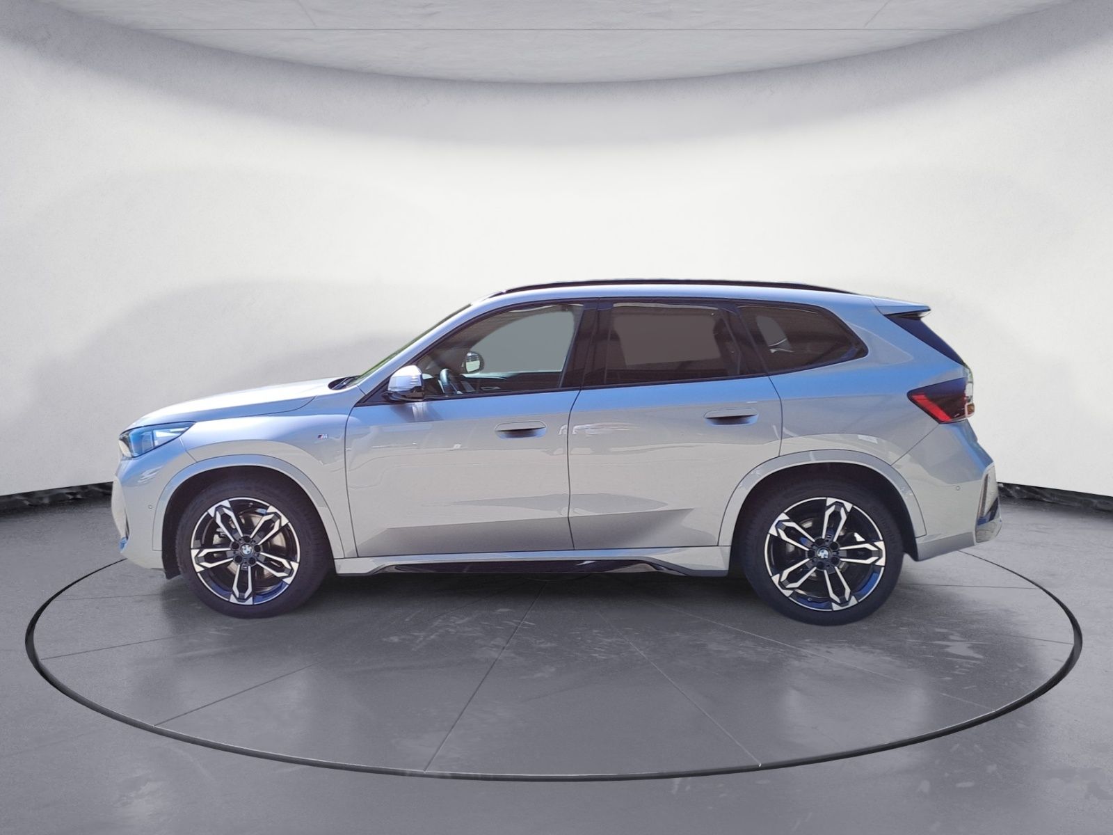 BMW X1 xDrive23i M Sportpaket - Samsaru's Car Outlet