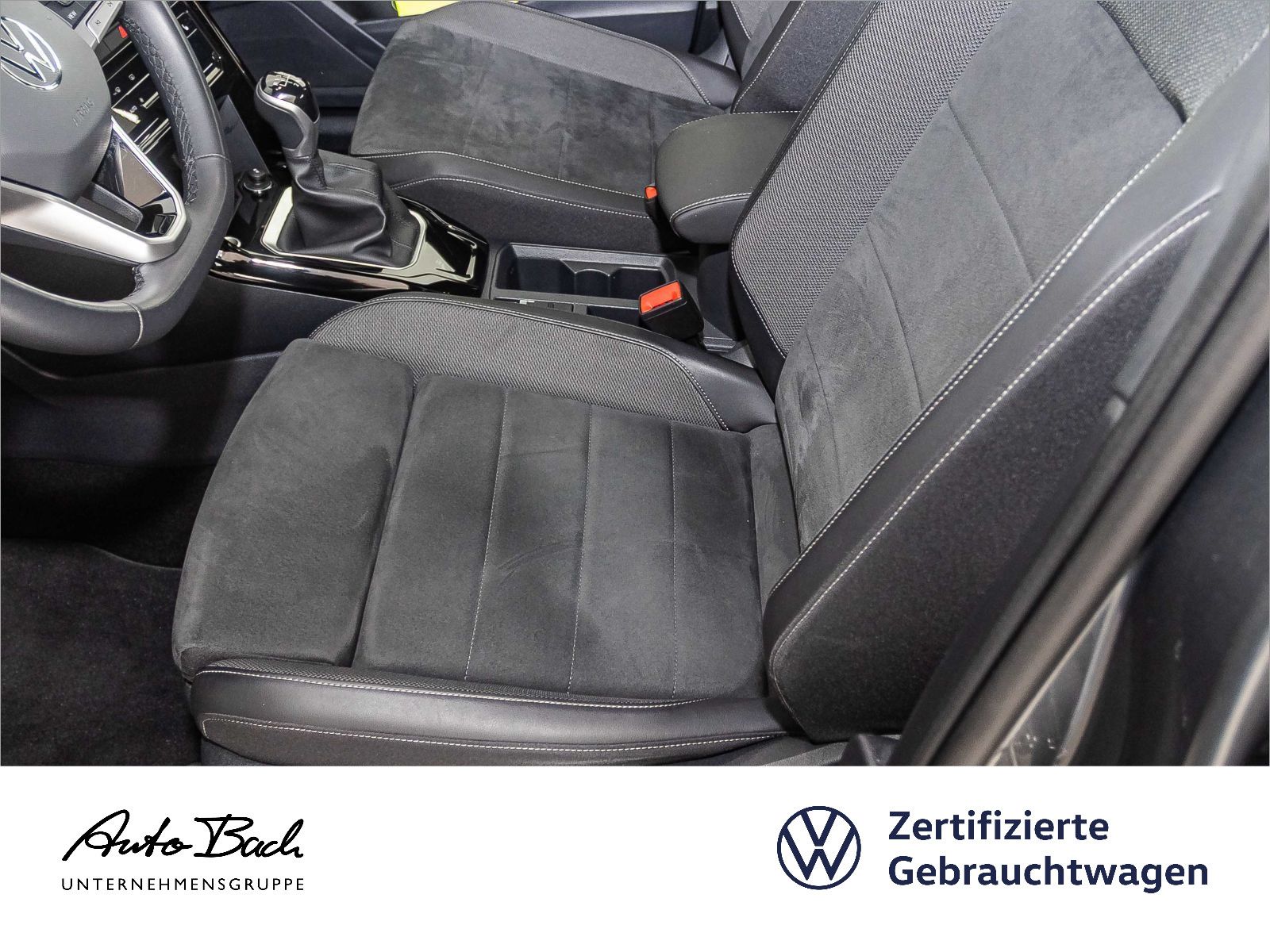 Volkswagen T-Roc 1.0 TSI Style - Samsaru's Car Outlet