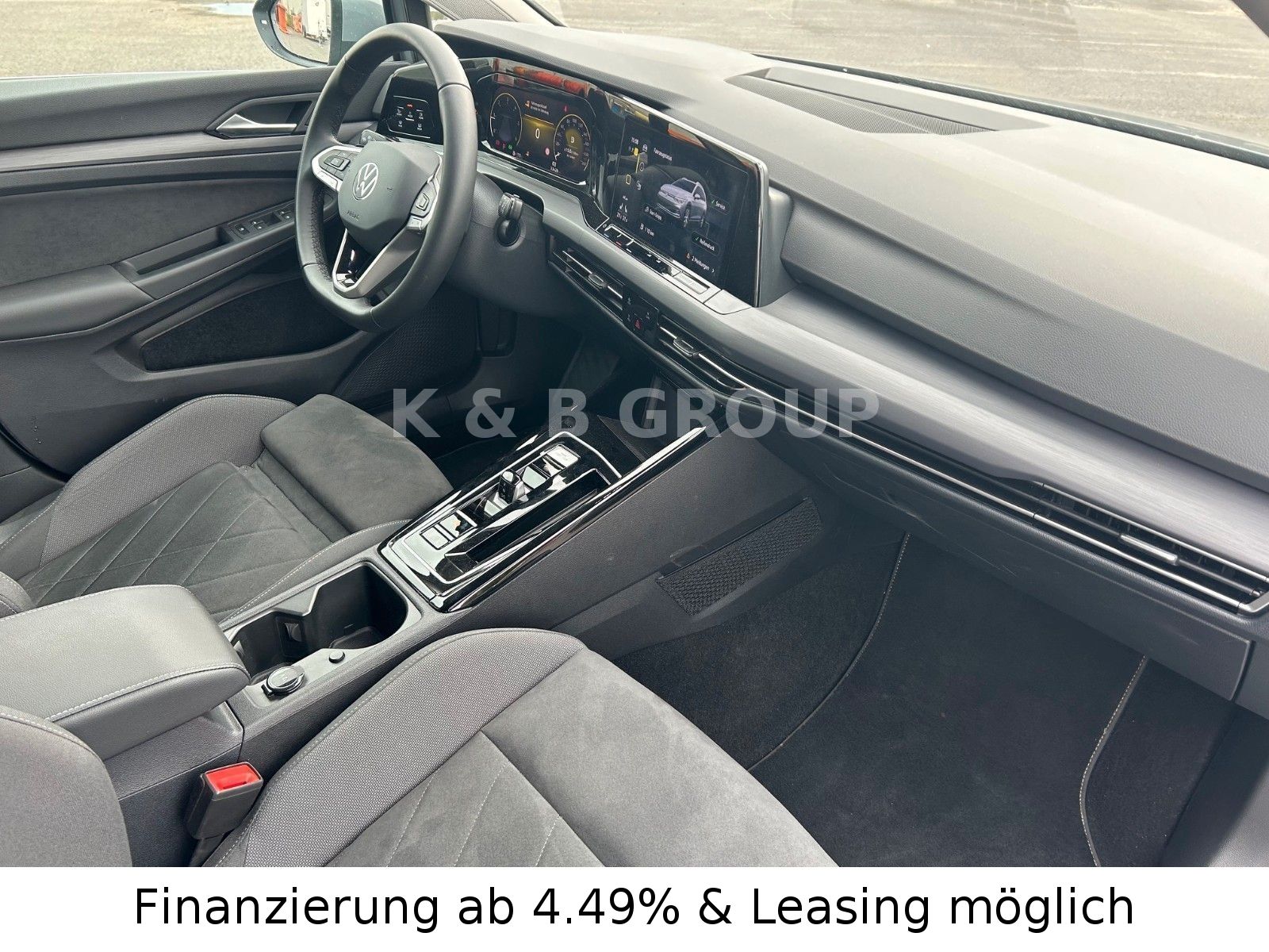 Volkswagen Golf 8 2.0 Variant Style DSG - Samsaru's Car Outlet