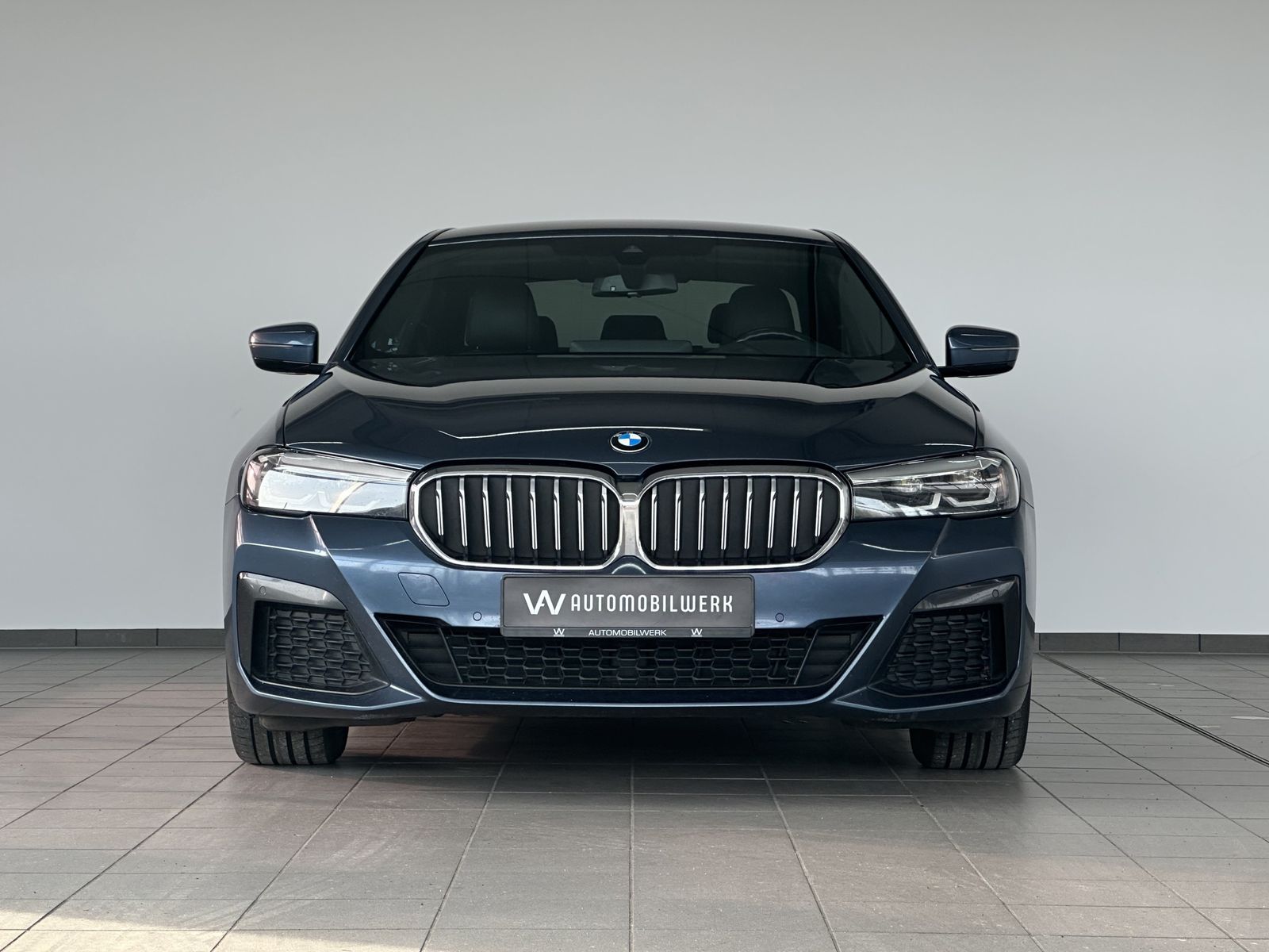 BMW 520 d xDrive M Sport |H-UP |H&K |BUSINESS|LED