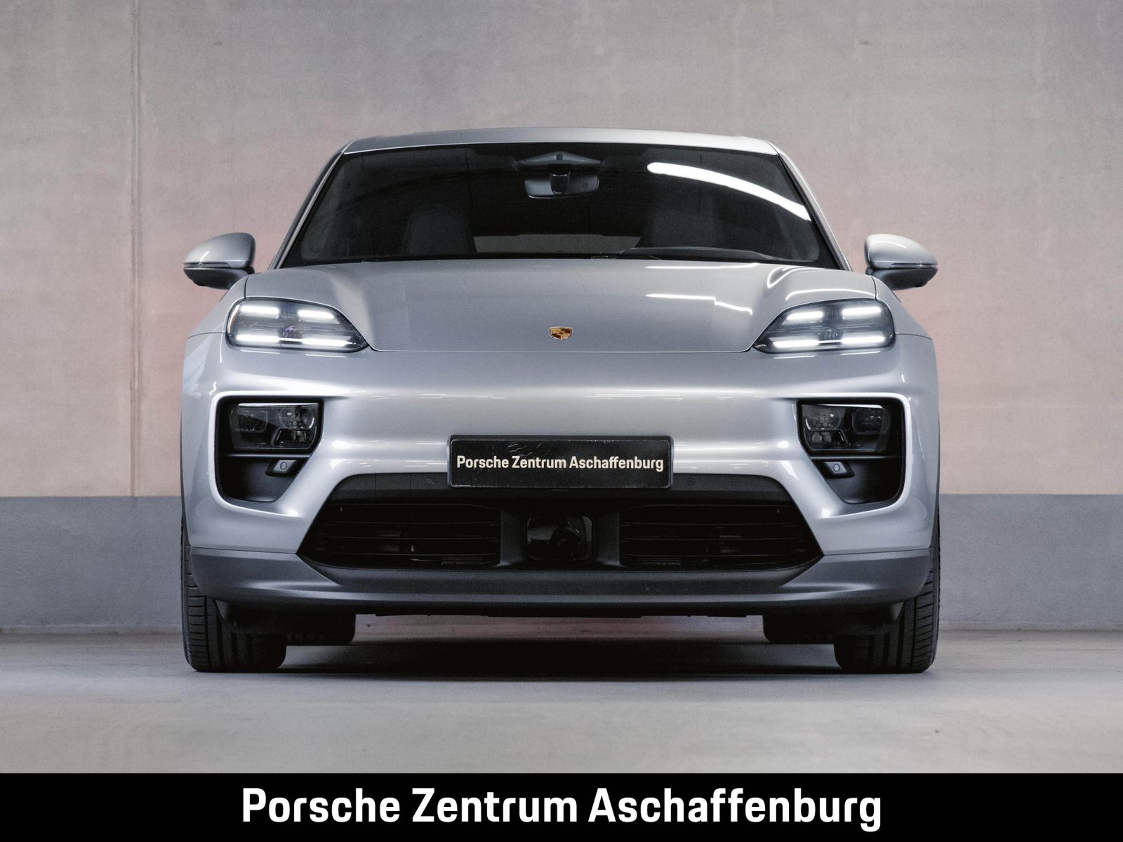 Porsche Macan 4S Electric Sport Chrono Panoramadach