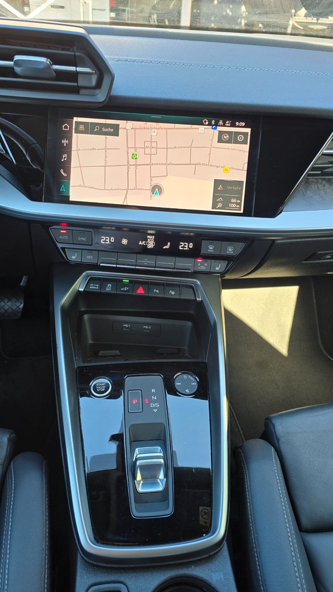 Audi A3 Sportback 40 TFSI e* Sitzh*AHK*Klima*Temp