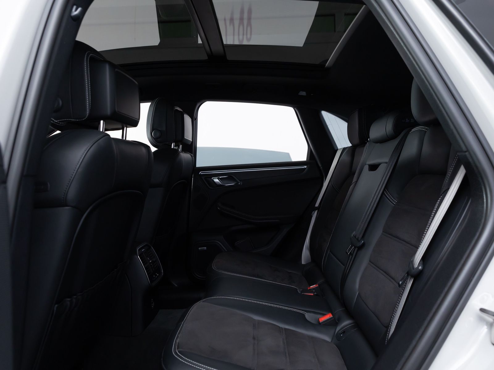 Porsche Macan GTS ACC*PANO*LUFT*BOSE*18-WEGE*STDHZ*360°