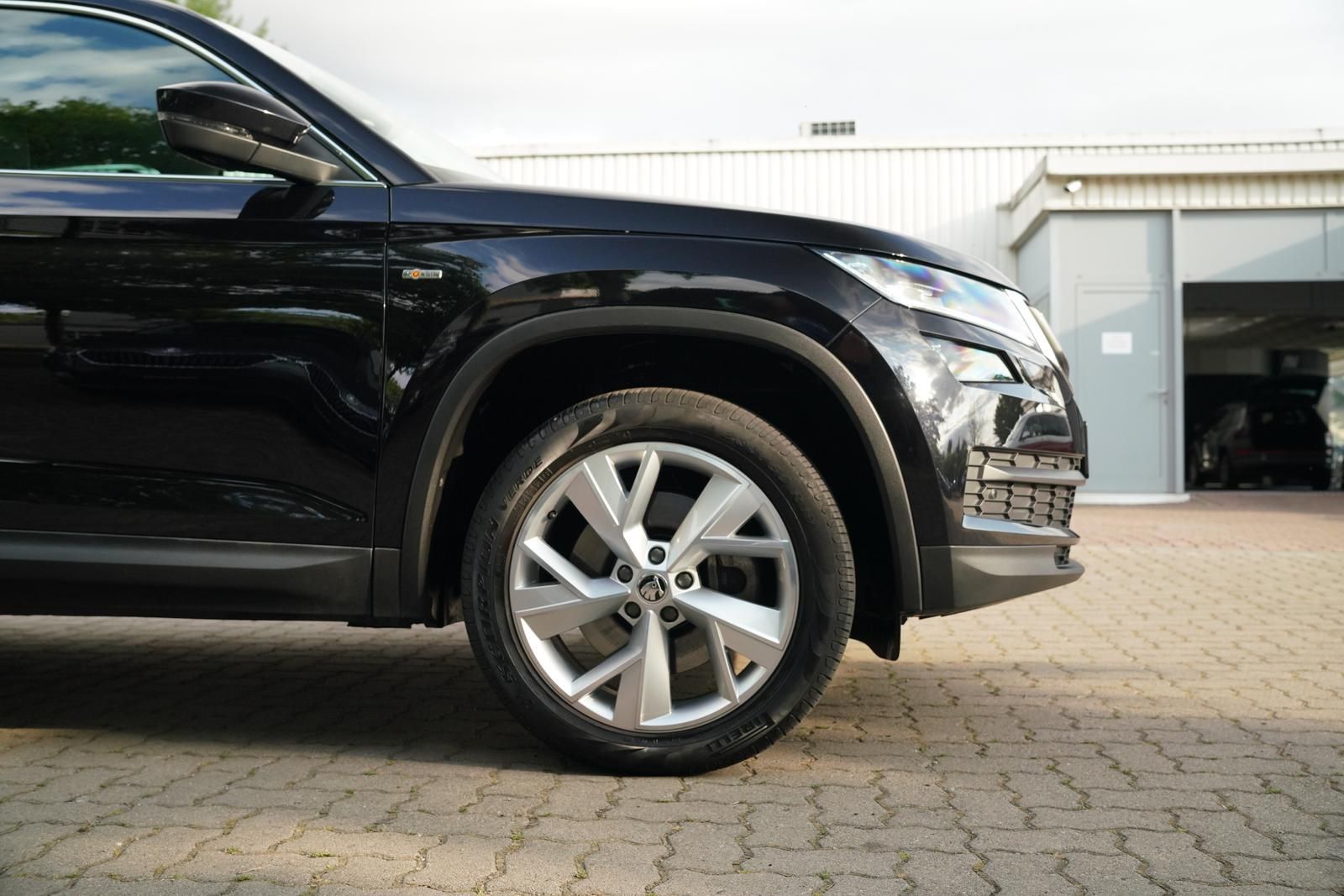 Skoda KODIAQ 2.0TSI DSG 4X4 - Samsaru's Car Outlet