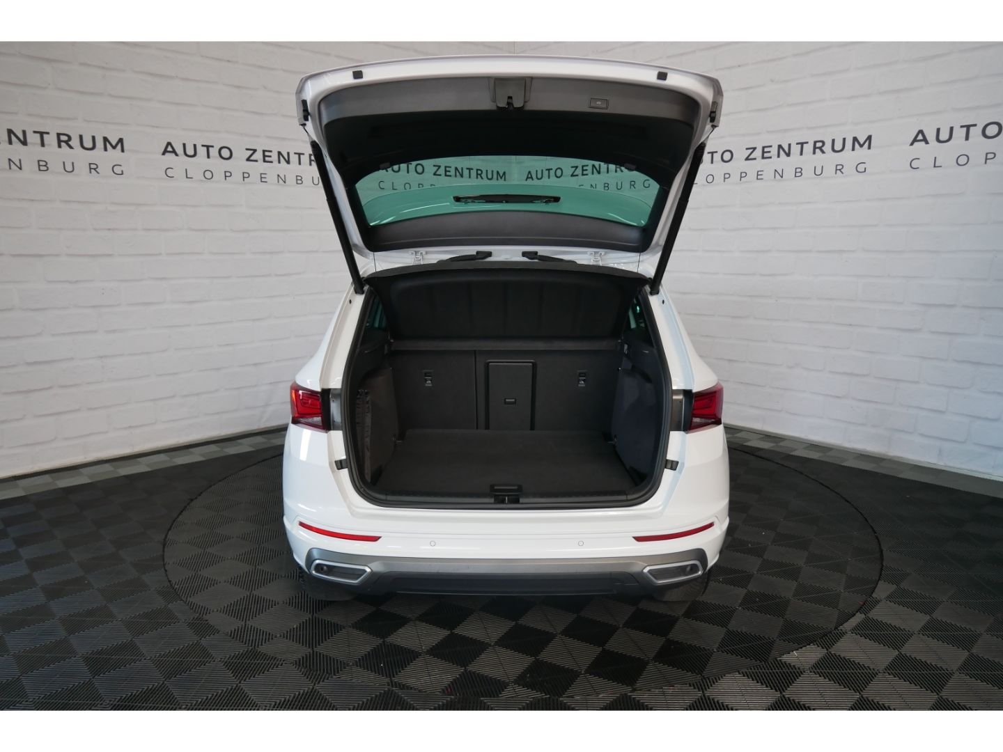 Seat Ateca FR 1.5 TSI LED+Navi+CarPlay+Virtual+AHK+AC