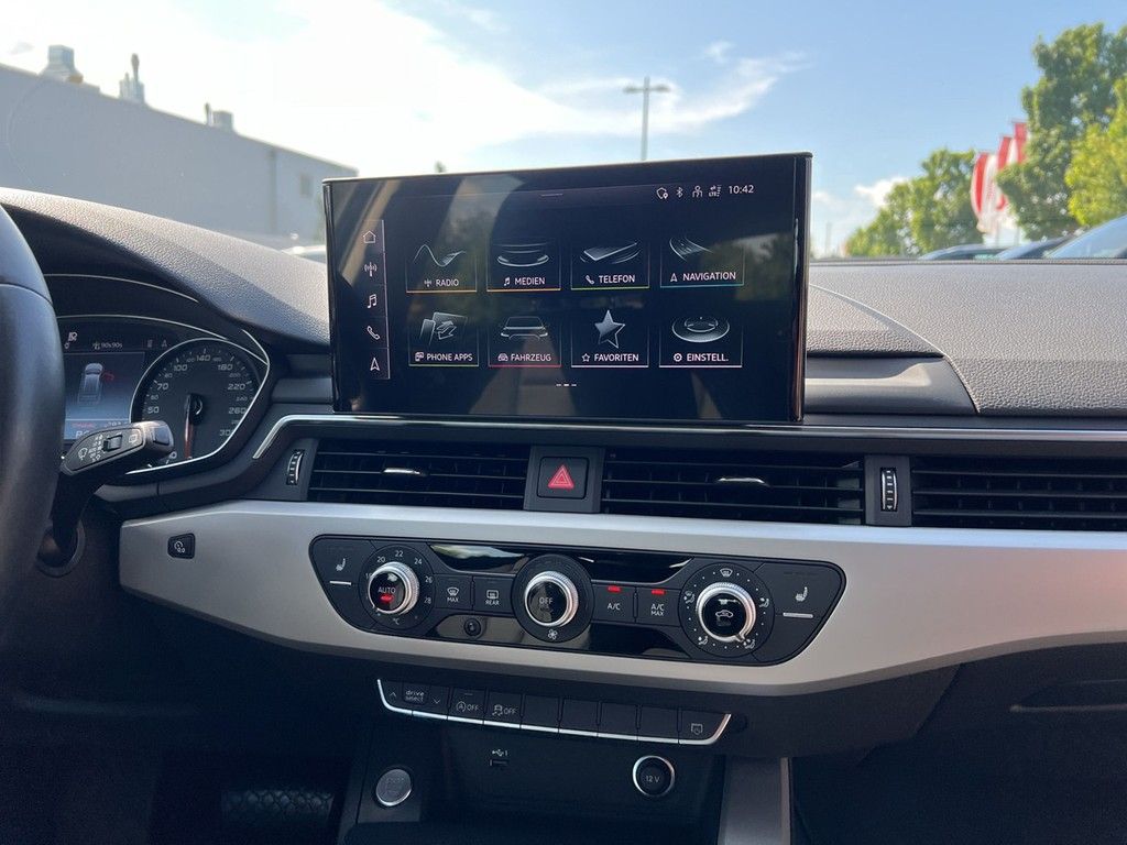 Audi A4 Avant 40 TFSI S tronic - Samsaru's Car Outlet