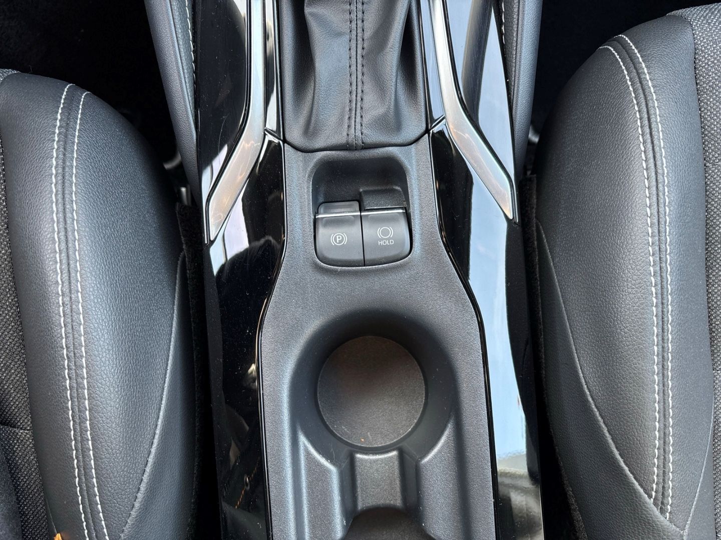 Toyota Corolla Navi Digitales Cockpit LED ACC Apple Car