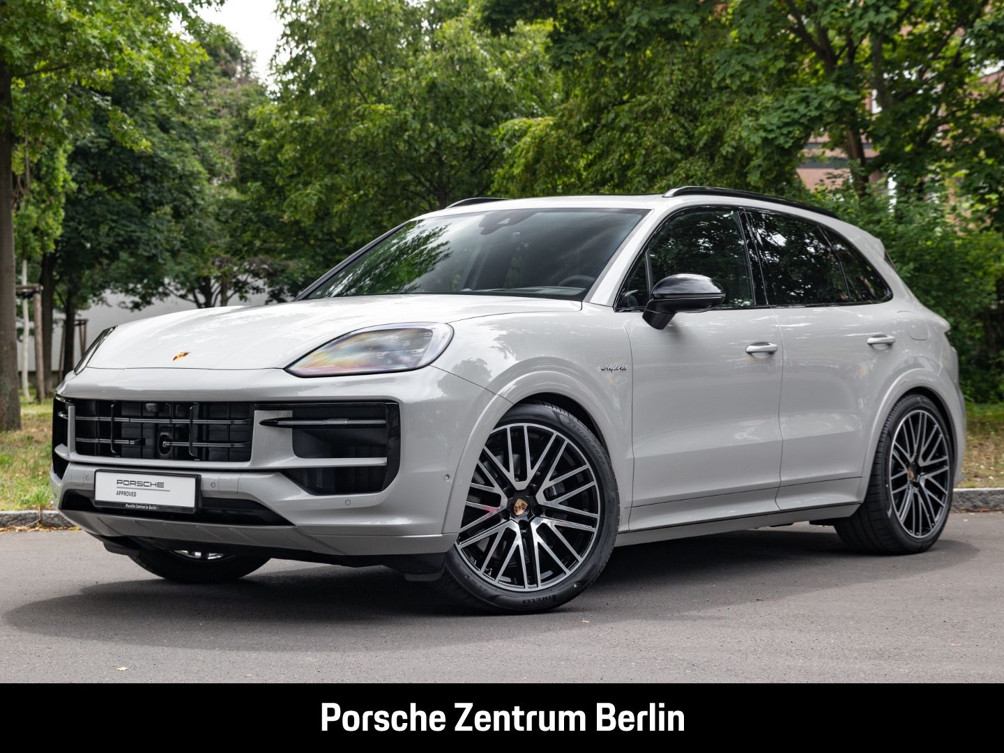 Porsche Cayenne E-Hybrid BOSE InnoDrive Panoramadach LED