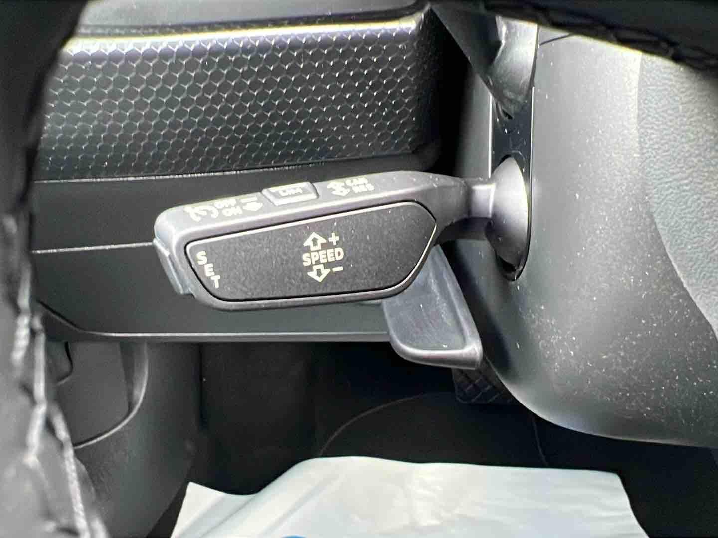 Audi A1 advanced Automatik *AppConnect, Kamera, PDC*