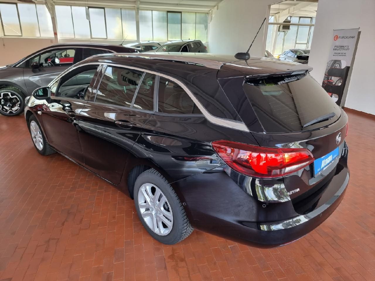 Opel Astra Elegance - Samsaru's Car Outlet