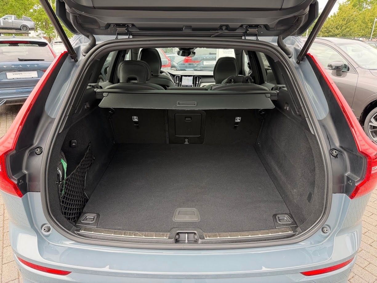 Volvo XC60 B4 Ultimate Dark AWD