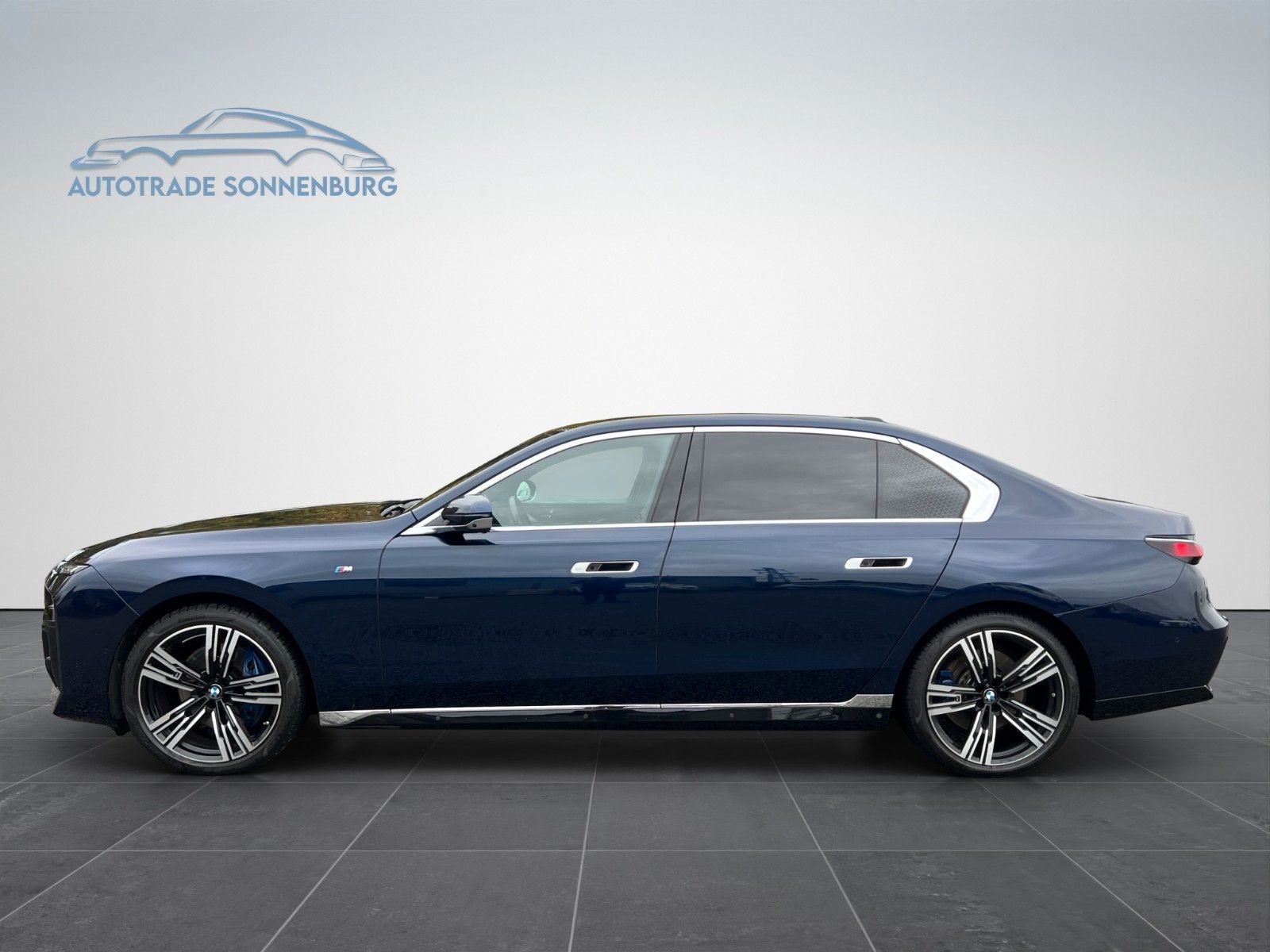 BMW 740 d xDrive M Sport/TV/HUD/AHK/B&W/PANO
