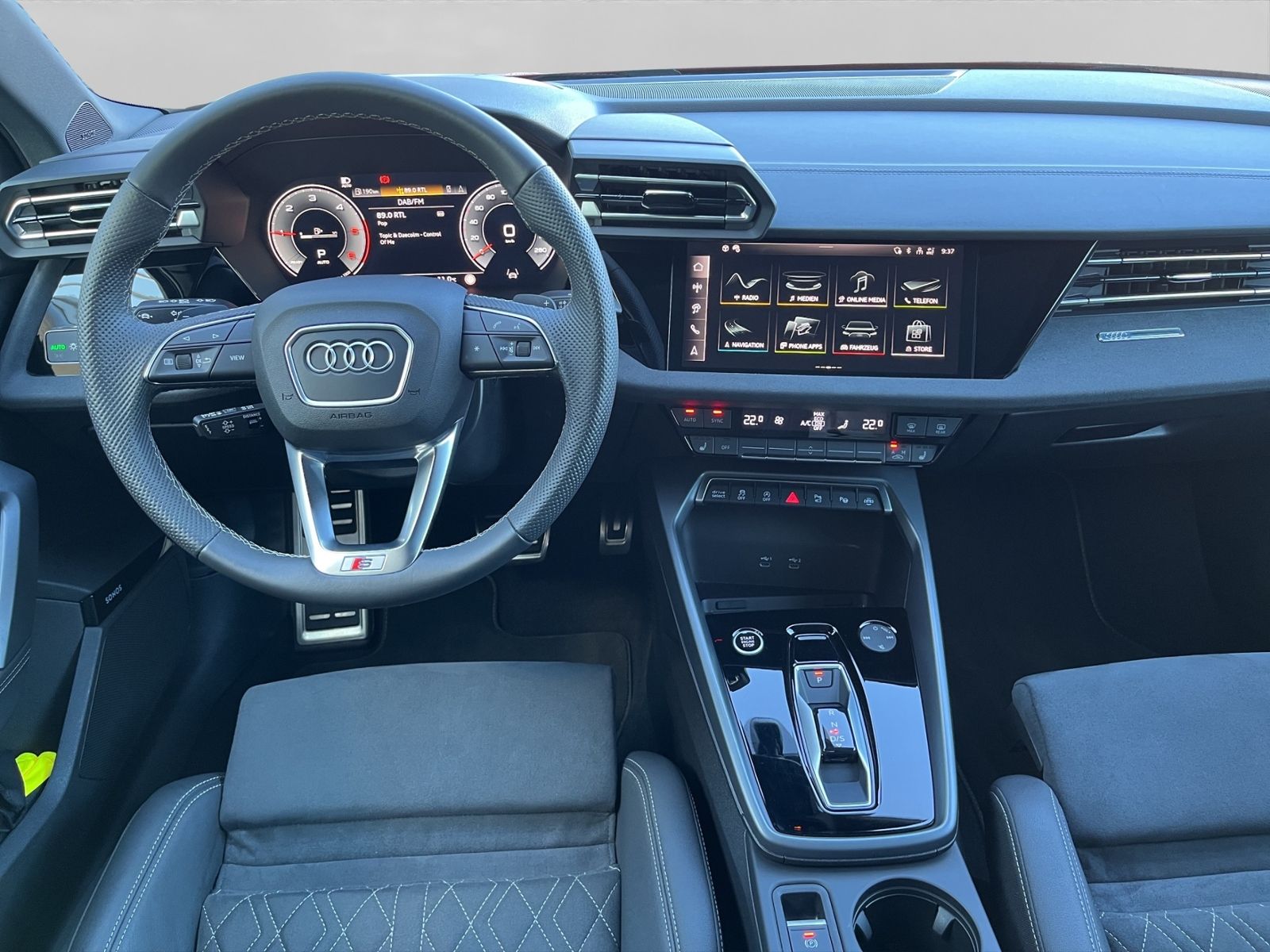 Audi A3 Sportback 35 TDI S-LINE - Samsaru's Car Outlet