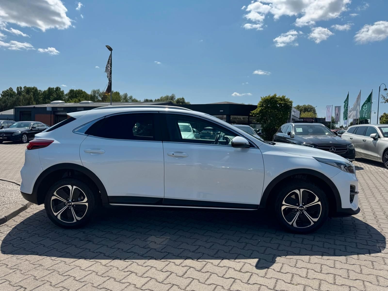 Kia XCeed 1.6 DCT Plug-in-Hybrid Platinum Edition - Samsaru's Car Outlet