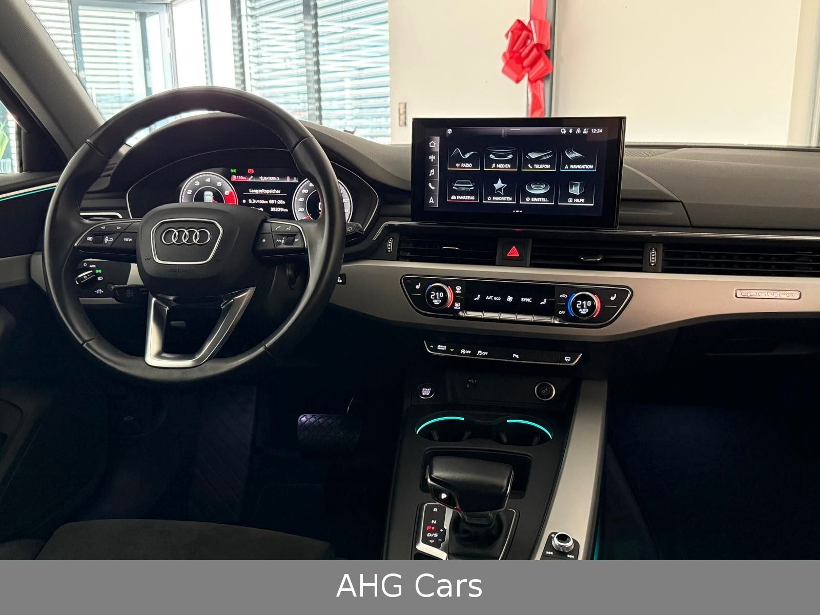 Audi A4 40 Avant S line quattro 2.0 TFSI - Samsaru's Car Outlet