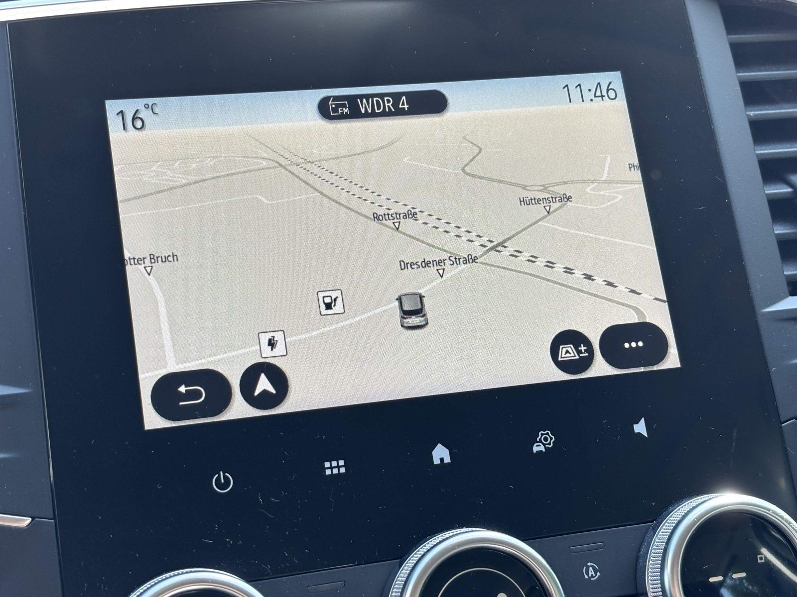 Renault Megane Grandtour ZEN E-TECH Plug-in - Samsaru's Car Outlet