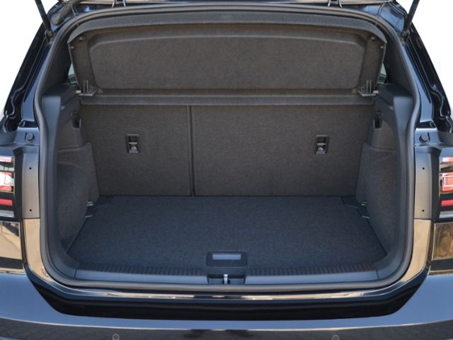 Volkswagen T-Cross 1.5 TSI DSG R-Line - Samsaru's Car Outlet