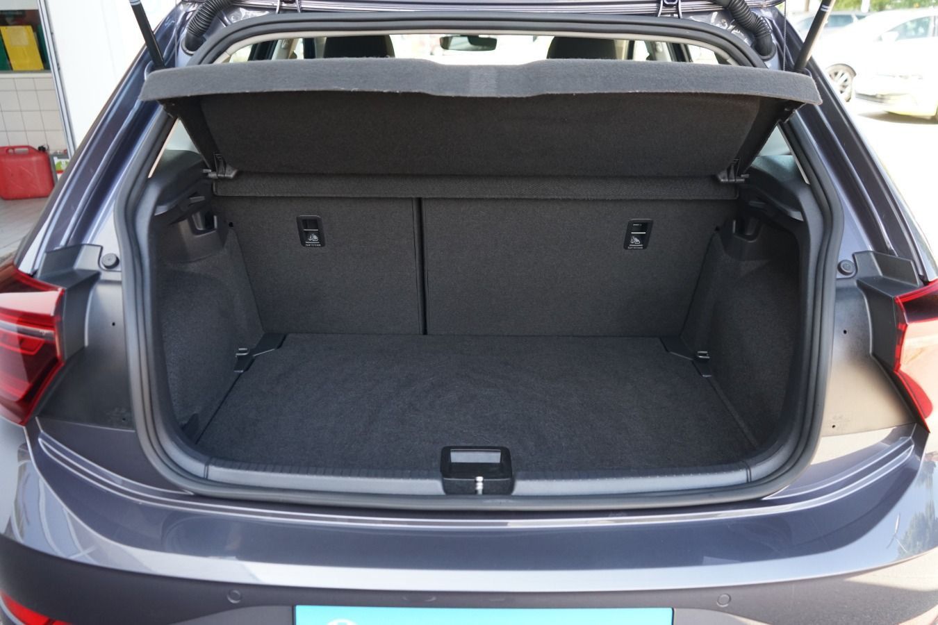 Volkswagen Polo 1.0 TSI Style - Samsaru's Car Outlet